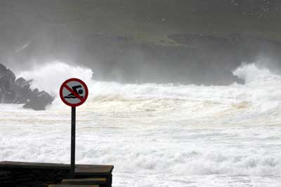 nO SWIMMING ON THE dINGLE pENINSULA