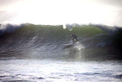 Surfing Inch Reefs