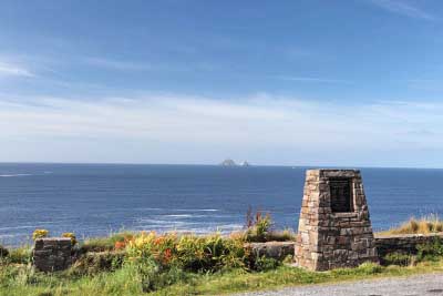 Monument Skellig Ring