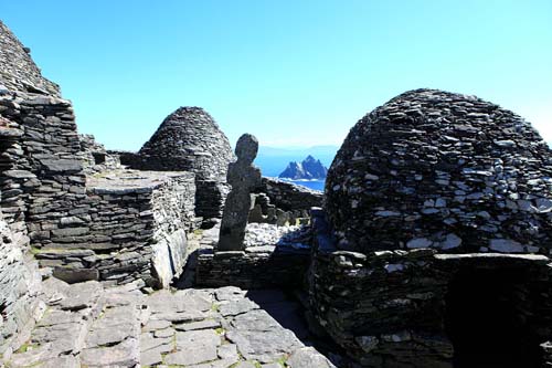 beehive huts skelligs
